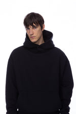 HEAVYWEIGHT HOODIE